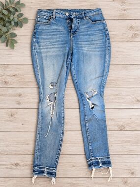 Jag Jeans Light Blue Distressed Skinny Jeans